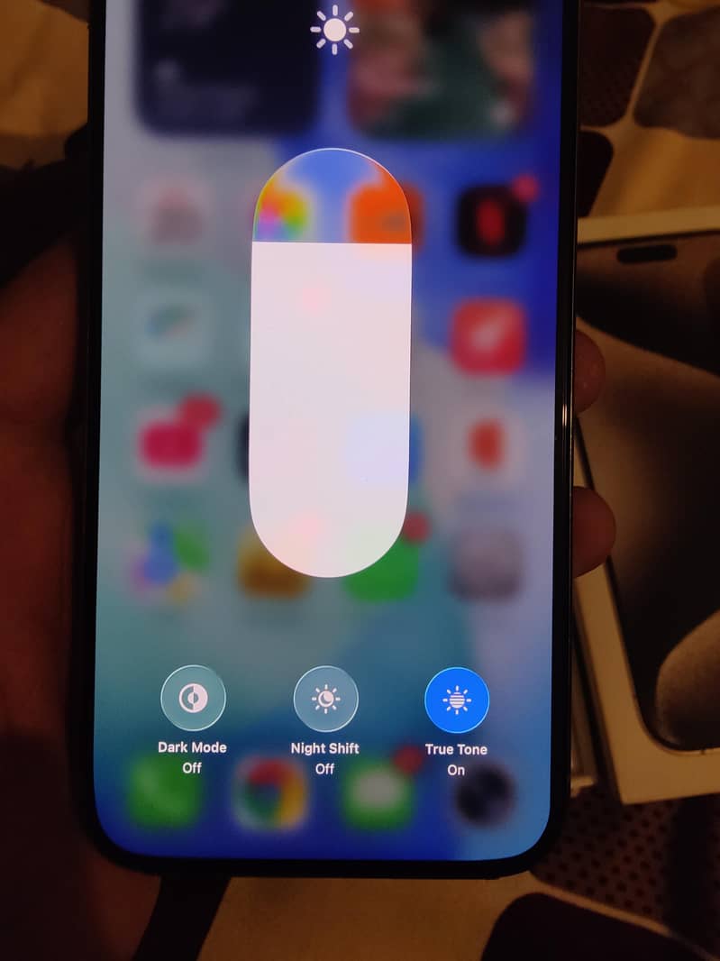 Apple iPhone 15 Pro Max 9