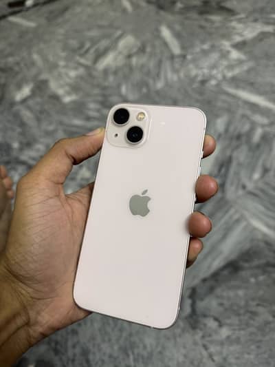 Apple iPhone 13