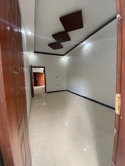 Slightly Used Building 3 Bed D/D 2nd Floor Bright n Breezy