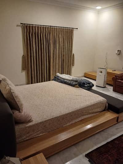 DHA Fully Furnished Room In 500 Yards Bungalow