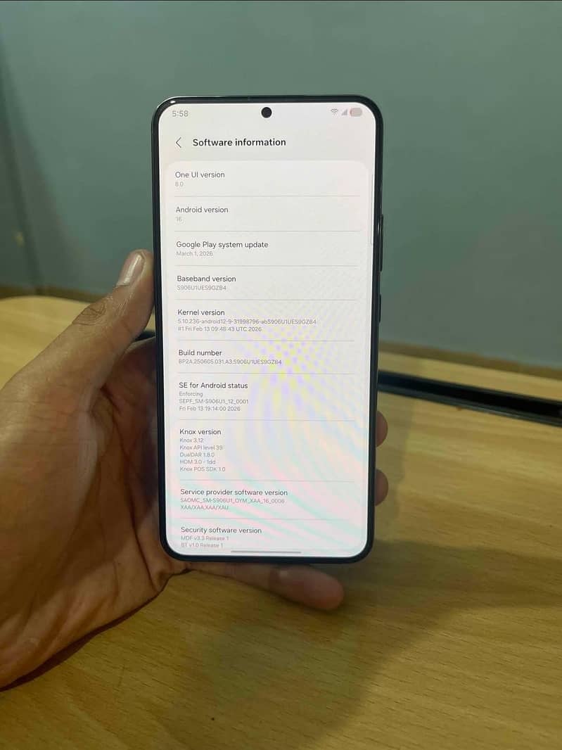 Samsung S22 Plus 4