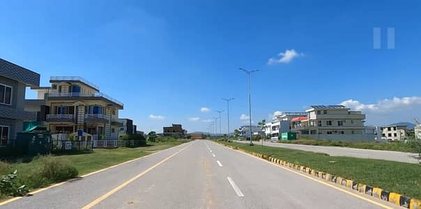 PLOT FOR SALE IN G-14/2