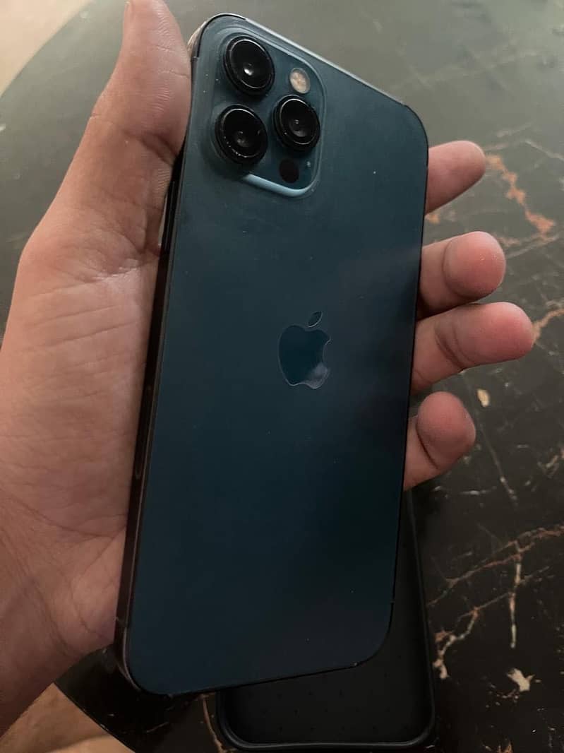 Iphone 12 pro max 0