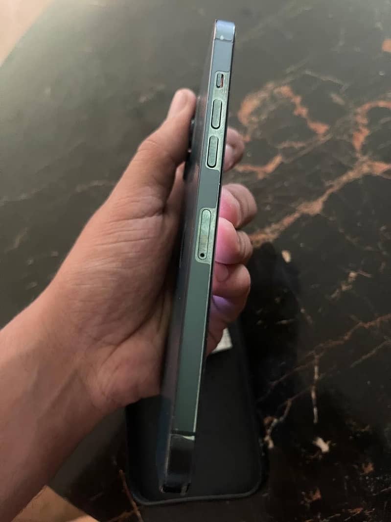 Iphone 12 pro max 2