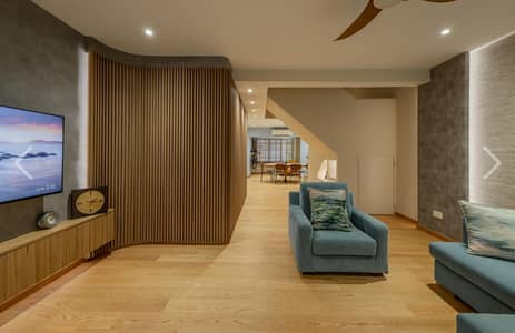 600 Yards Commercial Use Independent House For Rent With A Big Garage And Lots Of Rooms Boasting 10,000 Sqft Of Carpeted Area Suitable For Any Kind Of Business Located In Block 6 PECHS Near Shahrah-E-Faisal And Tipu Sultan Road | Office For Rent
