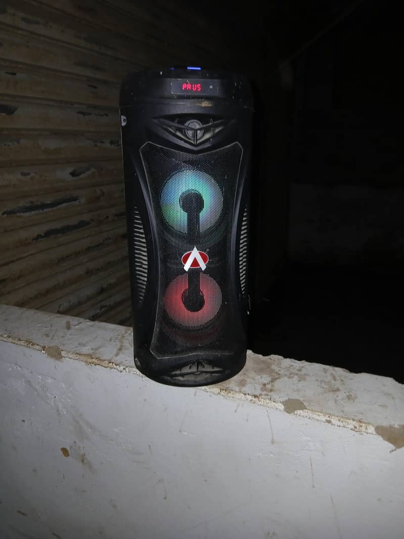 bluetooth speaker 0