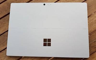 Microsoft surface pro 5 8/256 Intel 4 GB graphics