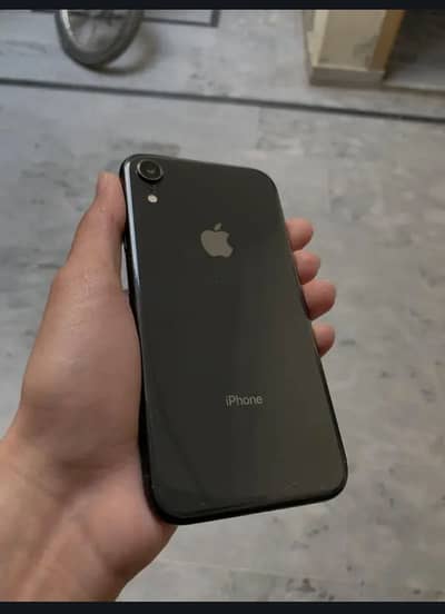 Apple iPhone XR