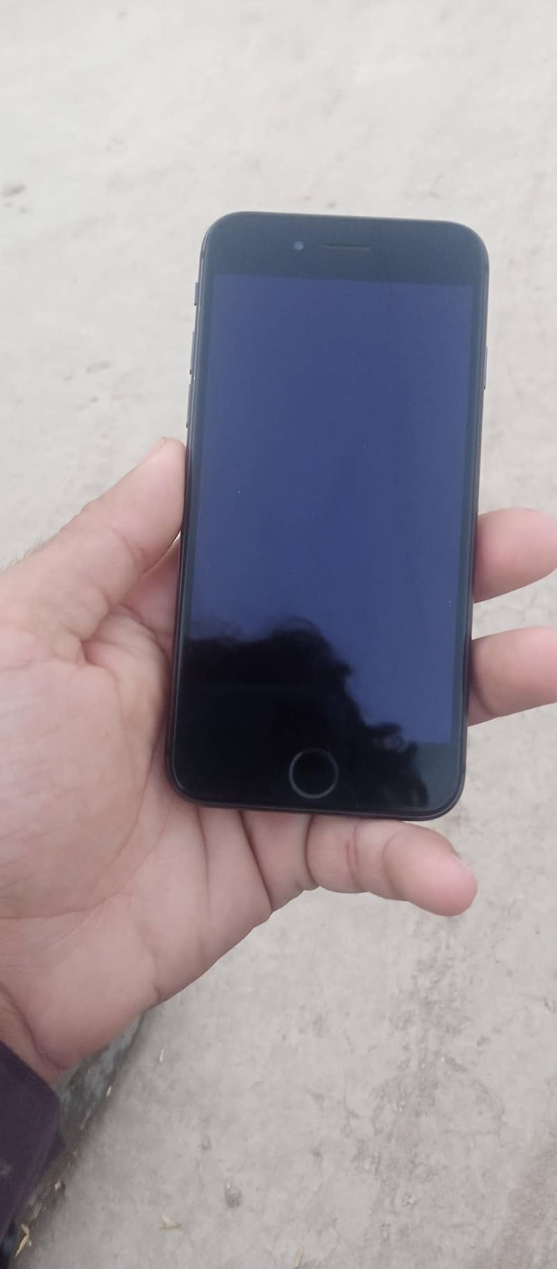 Apple iPhone 8 1