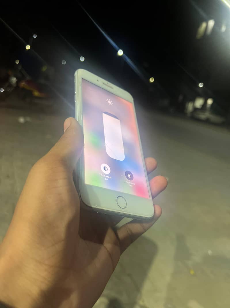 Apple iPhone 7 Plus 1