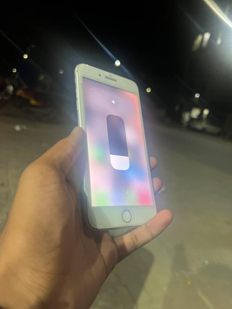 Apple iPhone 7 Plus 4