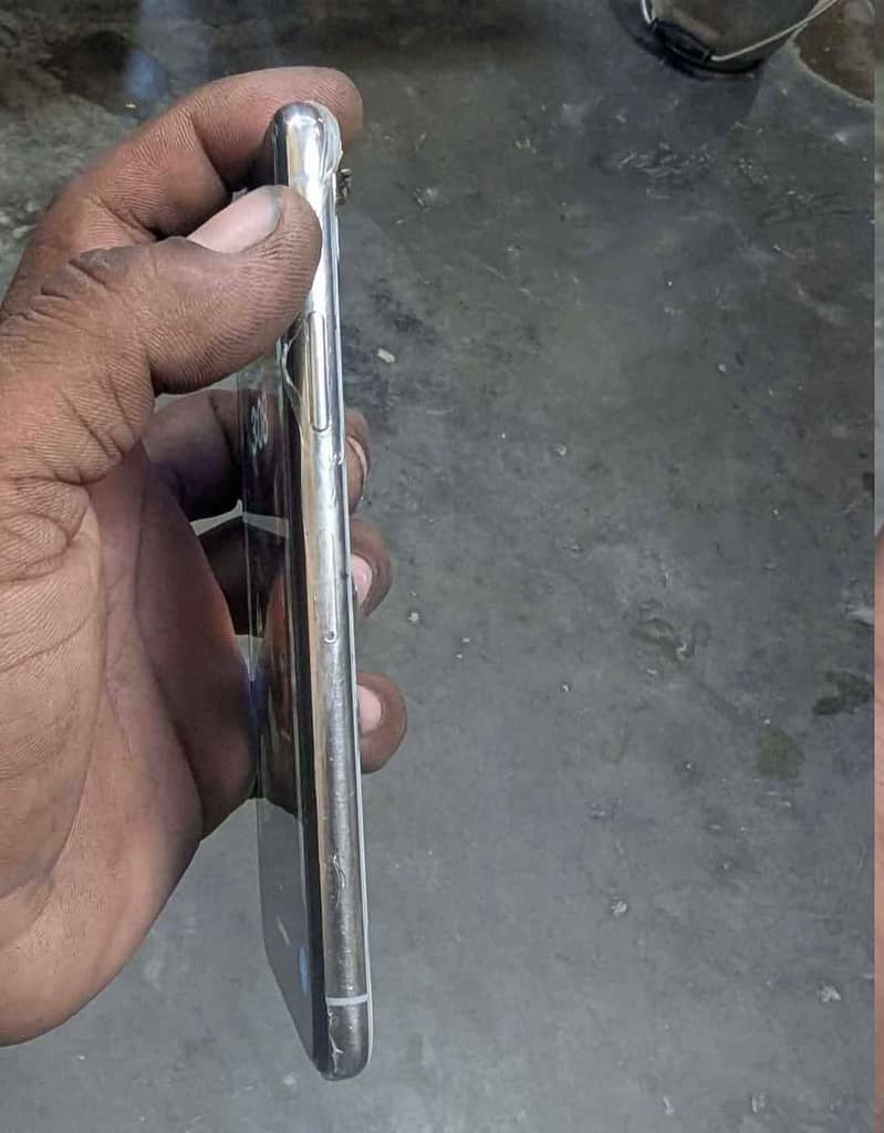Apple iPhone X 1