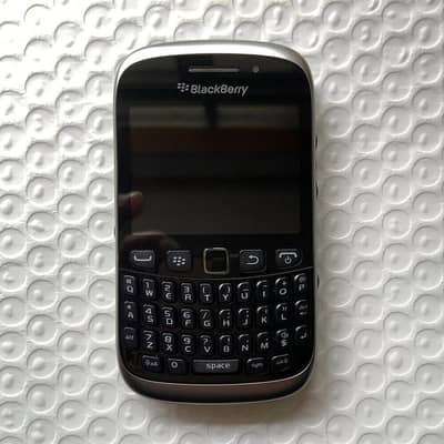 Blackberry 9320