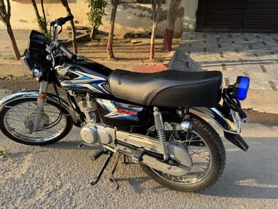 Honda CG 125 2025/26 only 5000 km driven