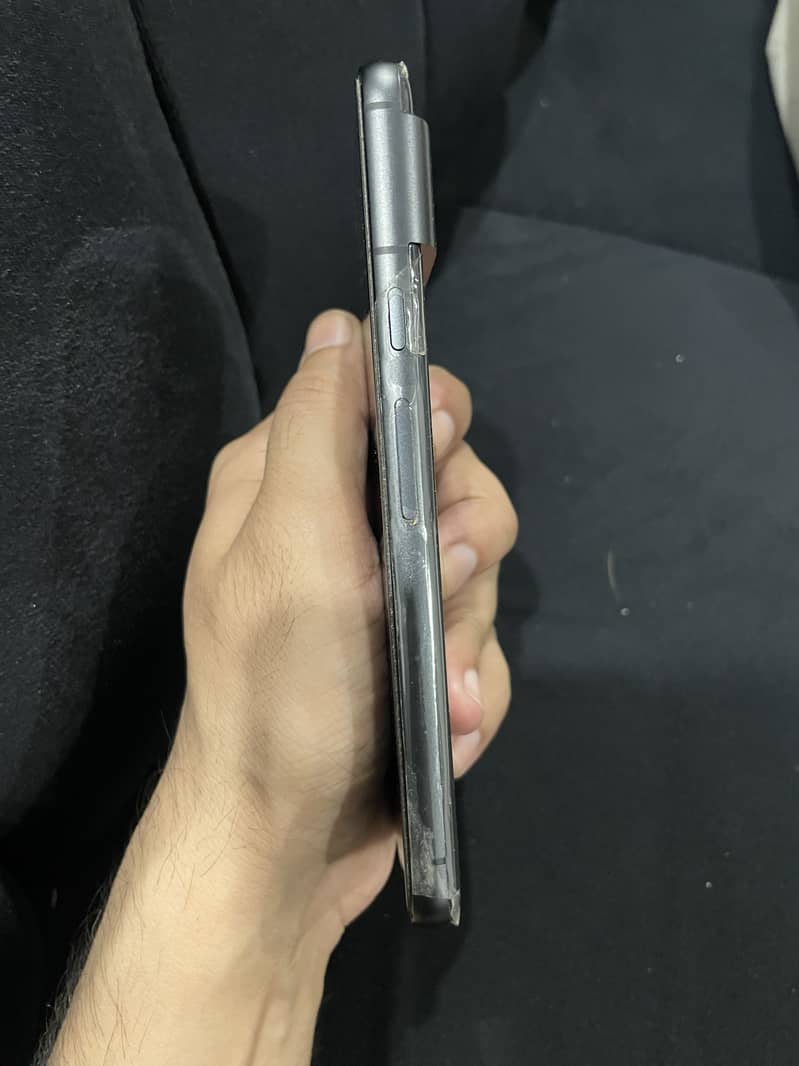 Google Pixel 8 6