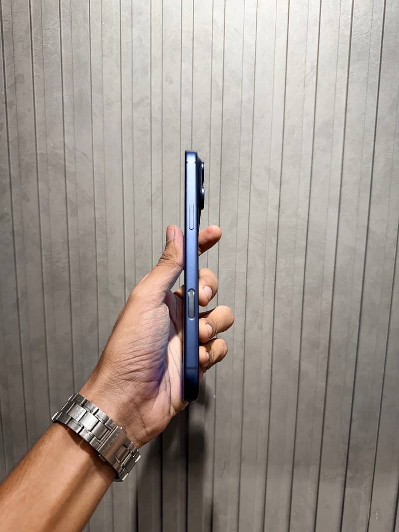 Apple iPhone 17 Pro Max 1