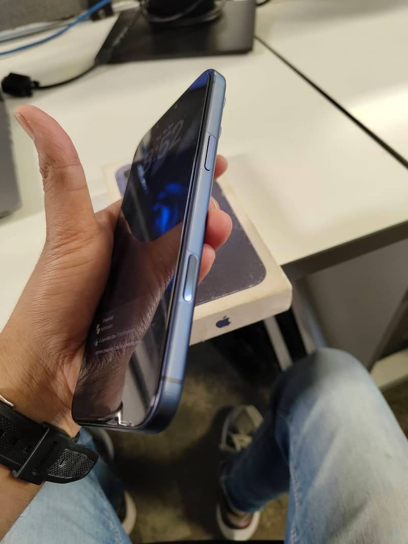 Apple iPhone 17 Pro Max 3