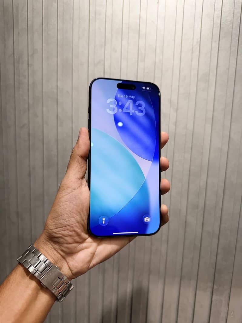 Apple iPhone 17 Pro Max 5