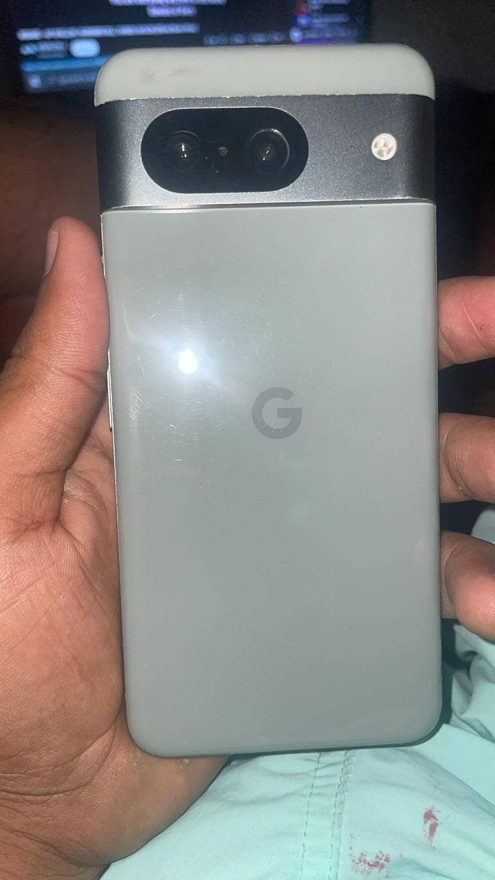 Google Pixel 8 0