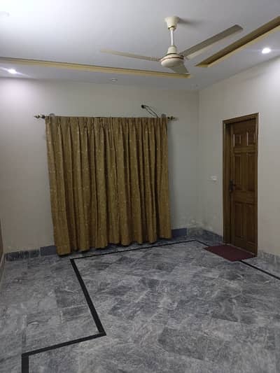10 Marla Lower Portion Available For Rent In Architect Society