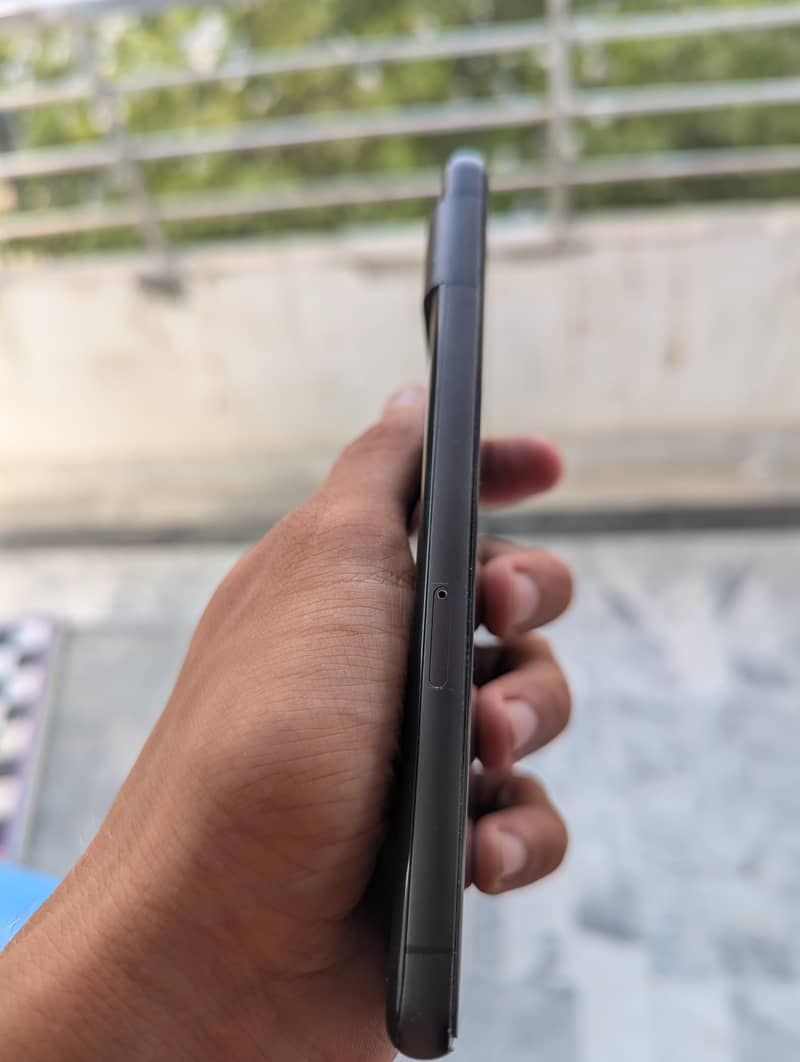 Google Pixel 7 4