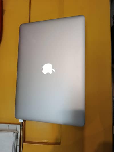 MacBook Pro i7