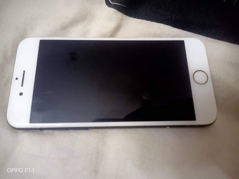 Apple iPhone 7 1