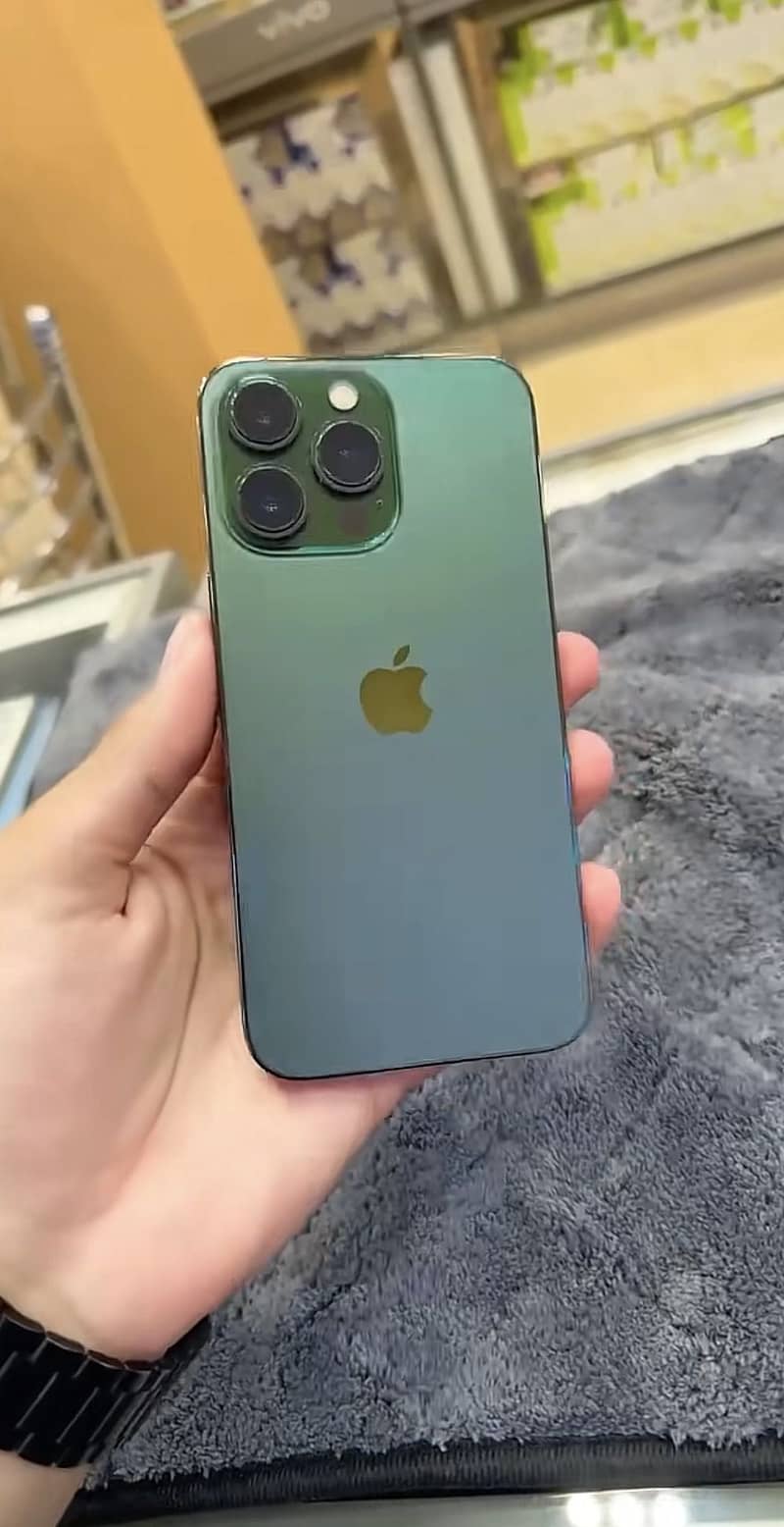 Apple iPhone 13 Pro 0
