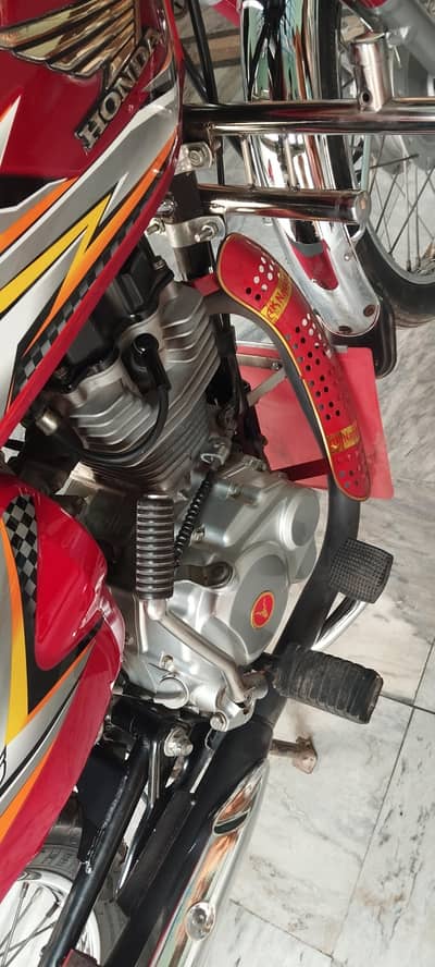 Honda 125 24/25
