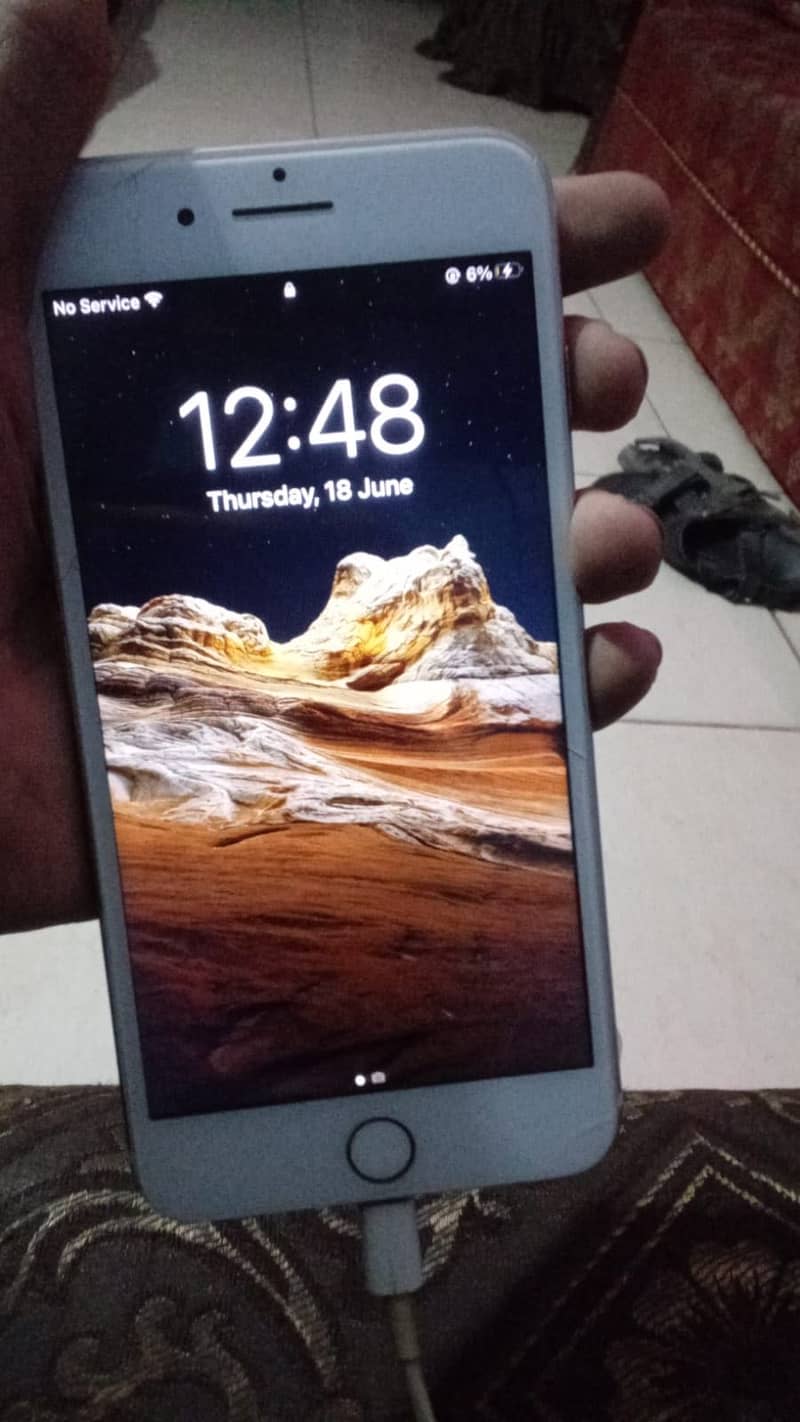 Apple iPhone 7 Plus 0