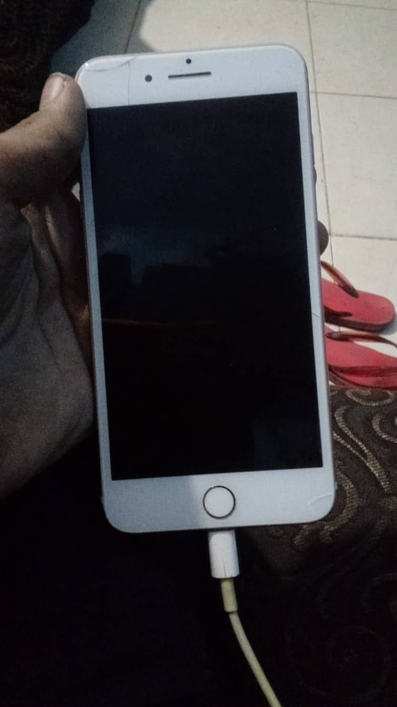 Apple iPhone 7 Plus 3