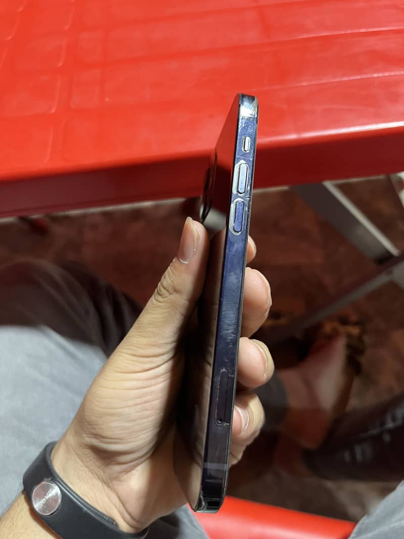 Iphone12 0