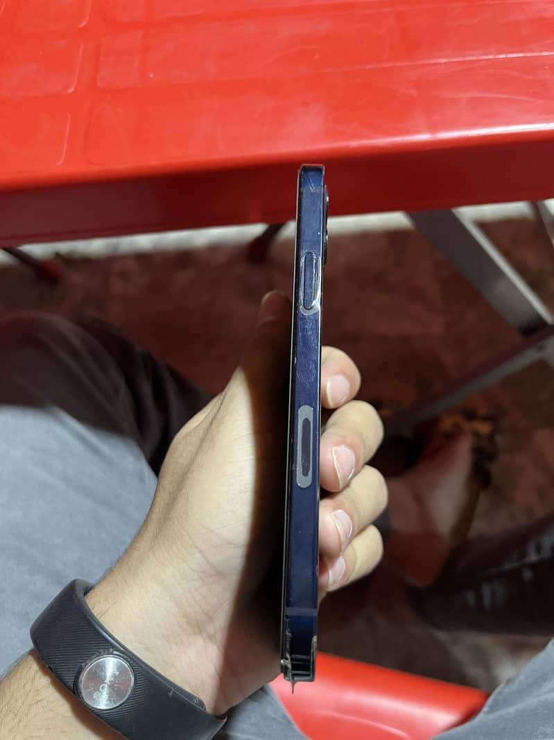 Iphone12 4