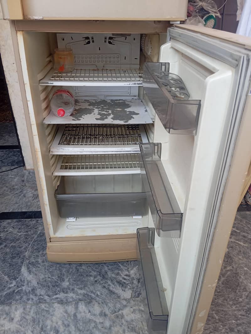 fridge 0