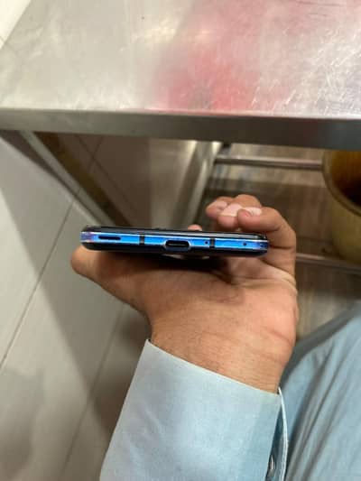 Sharp Aquos R5G