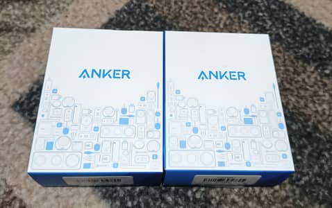 Anker Zolo 30w GaN Charger  IQ box pack
