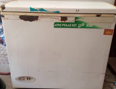 Used Deep Freezer for Sale – Good Working Condition – Rs. 25,000