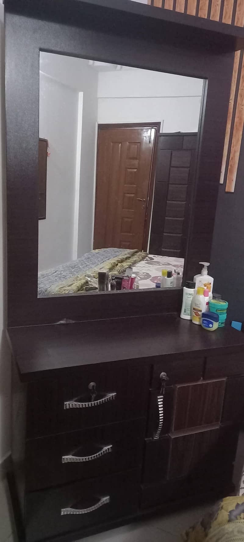 dressing table 4