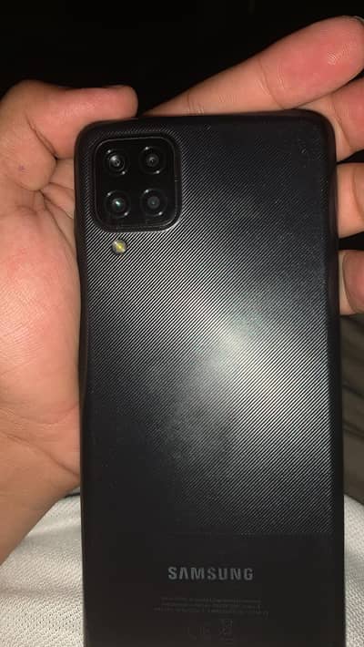 Samsung A12