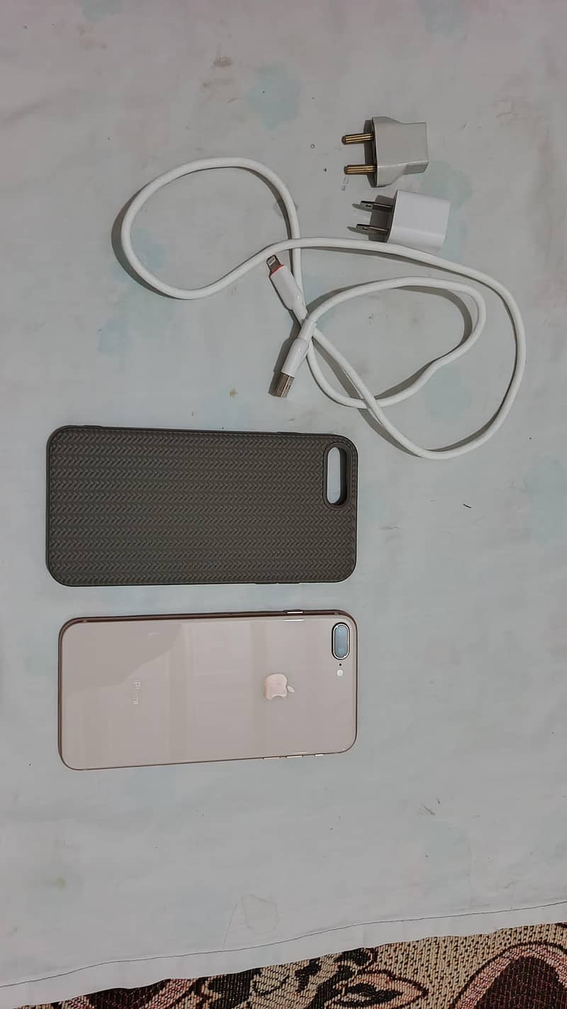Apple iPhone 8 Plus 6