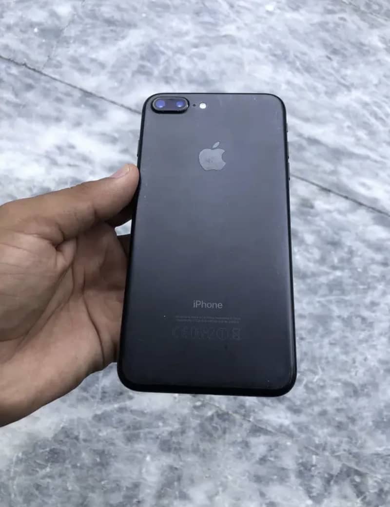 Apple iPhone 7 Plus 5