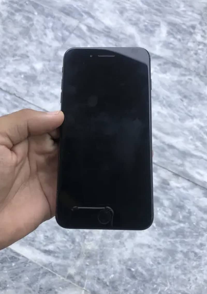 Apple iPhone 7 Plus 7