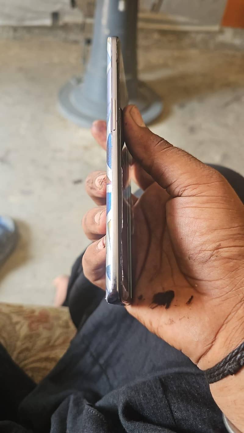 oneplus 95G 3