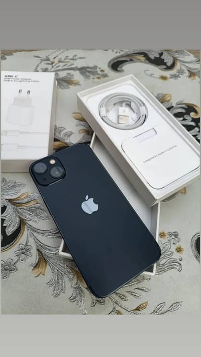 Apple iPhone 13