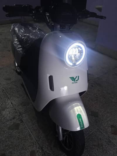 Yj Future Twister model 2025l 1000 watt 03030937895