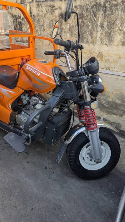 Sazgar 200cc loder Riksha