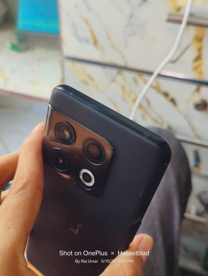One Plus 10 Pro 3