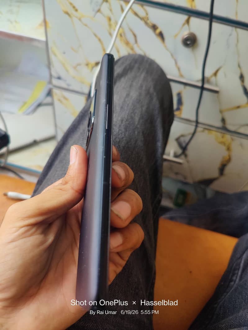 One Plus 10 Pro 4