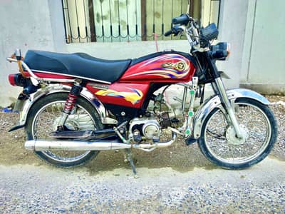 Dhoom bike in very good condition