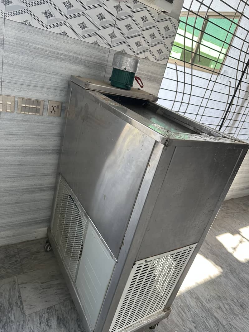Kulfi candy machine 2